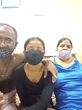 HoneyHush online show from April 25, 2026, 8:06 am