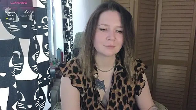 Ozalin  online show from June 19, 2026, 1:26 pm