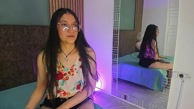 Snapshot of HannaWen_ chatting on February 21, 2026, 7:59 pm HannaWen online show from February 21, 2026, 7:59 pm