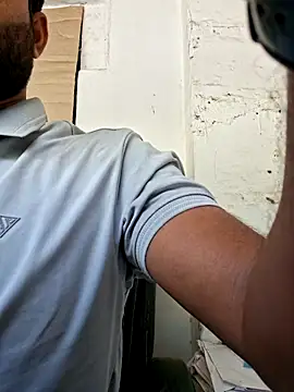 Snapshot of hot---boy1 chatting on February 22, 2026, 5:19 am hot---boy1 online show from February 22, 2026, 5:19 am