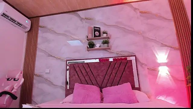 avigail xo online show from April 11, 2026, 6:34 pm