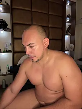 Snapshot of eros_colby chatting on February 13, 2026, 12:50 am eros colby online show from February 13, 2026, 12:50 am