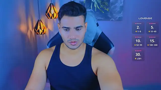 AndresRodriguez1 online show from April 9, 2026, 10:48 pm