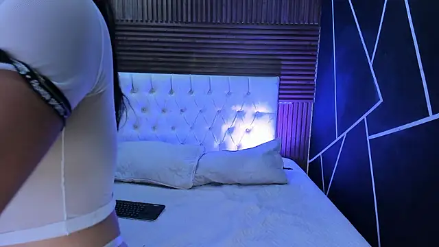 shaden  online show from March 22, 2026, 9:07 pm