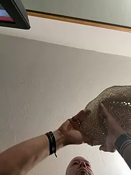 Snapshot of TyMeB chatting on March 7, 2026, 9:23 pm TyMeB online show from March 7, 2026, 9:23 pm