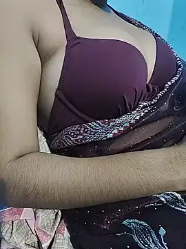 Snapshot of debykajal chatting on May 24, 2026, 12:32 pm debykajal online show from May 24, 2026, 12:32 pm