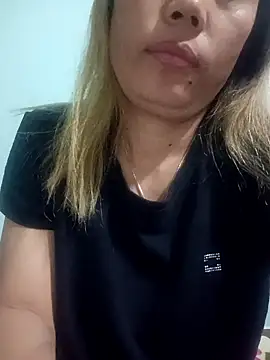 neha0882 online show from February 5, 2026, 3:55 am