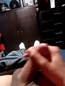 Snapshot of DanielLuna3819 chatting on February 18, 2026, 1:23 am DanielLuna3819 online show from February 18, 2026, 1:23 am