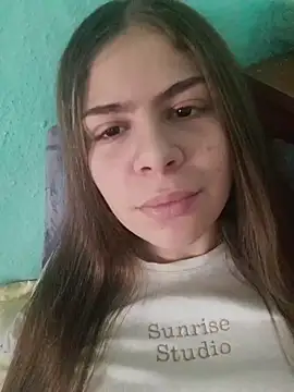 Snapshot of miraevelina chatting on February 2, 2026, 1:32 pm miraevelina online show from February 2, 2026, 1:32 pm