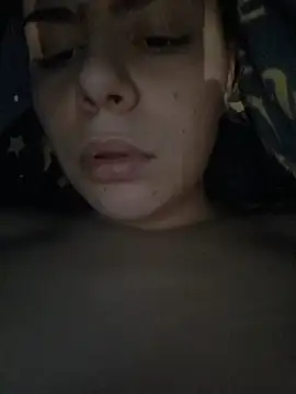 Snapshot of miraevelina chatting on February 4, 2026, 5:08 pm miraevelina online show from February 4, 2026, 5:08 pm