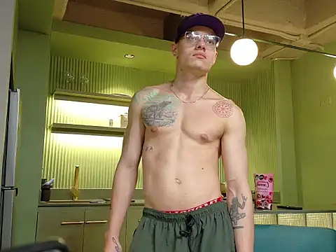 The-cashmaster online show from June 5, 2026, 1:56 am