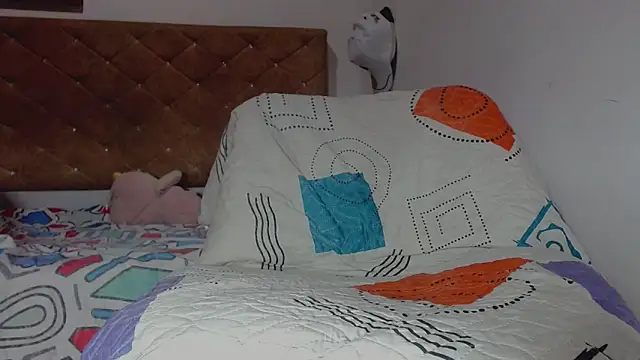 Snapshot of zoecyrus1 chatting on April 11, 2026, 12:31 pm zoecyrus1 online show from April 11, 2026, 12:31 pm