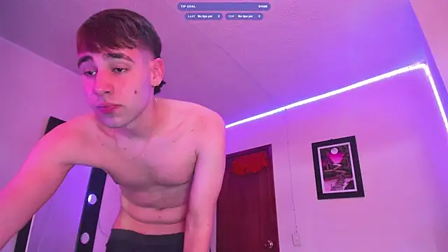 PapiNoha69 online show from February 3, 2026, 5:40 pm