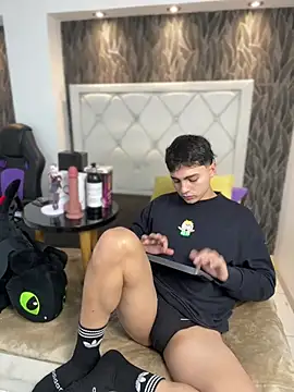 Samu Hott online show from February 23, 2026, 8:17 pm