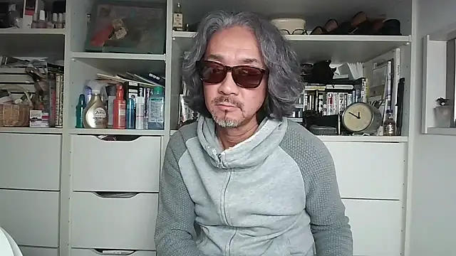 MtaS1 online show from April 13, 2026, 2:44 pm