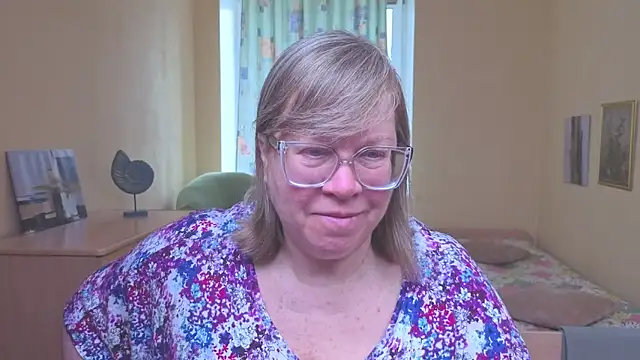 Snapshot of Emma_Eclipsee chatting on February 12, 2026, 8:53 am Emma Eclipsee online show from February 12, 2026, 8:53 am