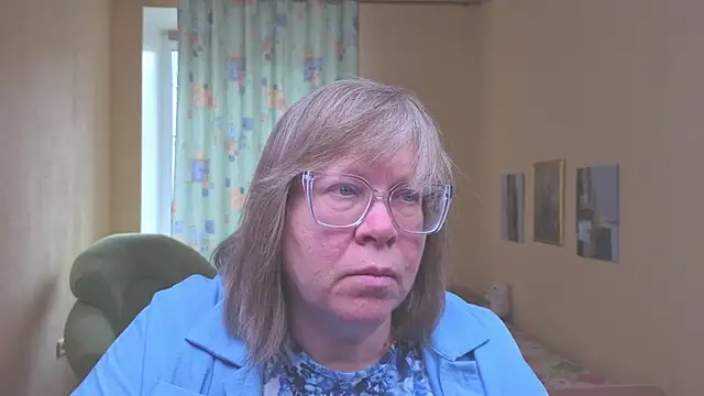 Emma Eclipsee online show from May 1, 2026, 10:31 am