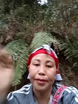 Snapshot of lena-cute chatting on February 4, 2026, 11:42 pm lena-cute online show from February 4, 2026, 11:42 pm