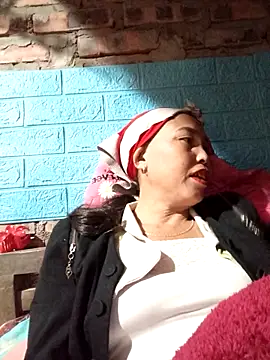 Snapshot of lena-cute chatting on February 13, 2026, 11:12 pm lena-cute online show from February 13, 2026, 11:12 pm