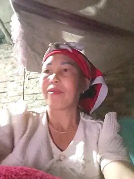 Snapshot of lena-cute chatting on February 17, 2026, 11:33 pm lena-cute online show from February 17, 2026, 11:33 pm