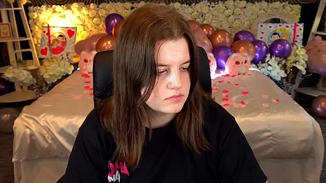 KristiFoxy online show from February 21, 2026, 2:07 pm