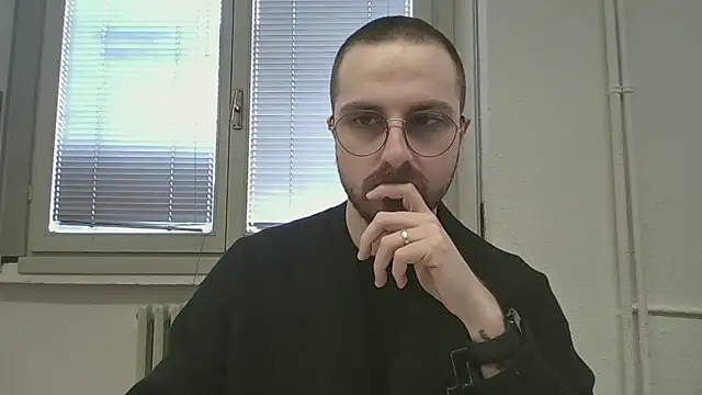 Snapshot of ItalianAlex chatting on March 23, 2026, 1:59 pm ItalianAlex online show from March 23, 2026, 1:59 pm
