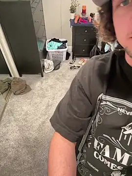 xxlivecouple online show from March 1, 2026, 6:37 am