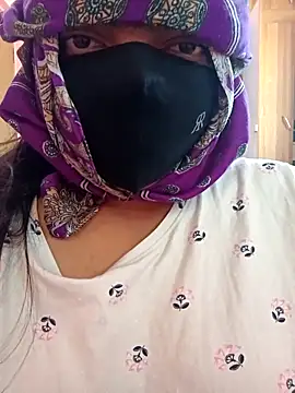 Snapshot of vyshali_vyshu chatting on March 2, 2026, 3:30 am vyshali vyshu online show from March 2, 2026, 3:30 am