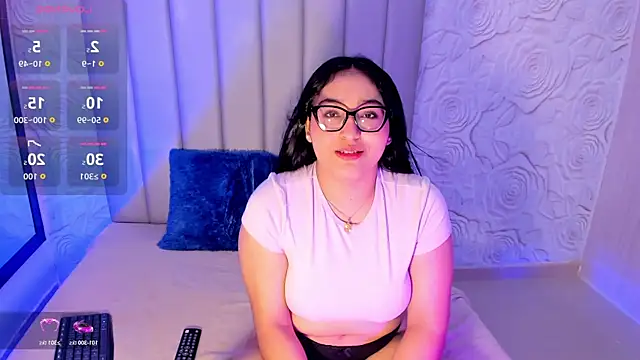 Lya dubois  online show from July 9, 2026, 8:13 pm