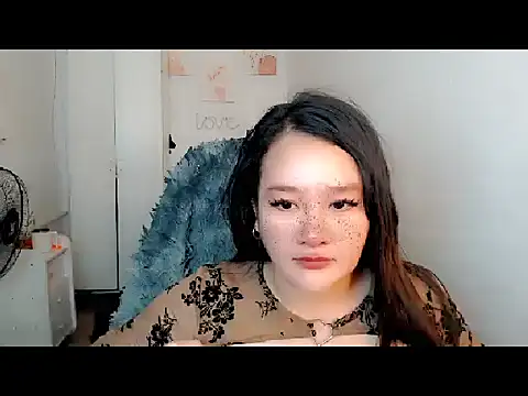 UrLovelyWetPussy online show from February 12, 2026, 8:53 am