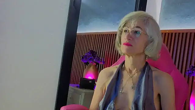 Snapshot of miss_monserrate01 chatting on May 21, 2026, 1:18 pm miss monserrate01 online show from May 21, 2026, 1:18 pm
