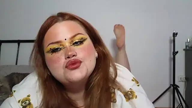 Snapshot of Gloria_Thomas chatting on April 2, 2026, 2:09 am Gloria Thomas online show from April 2, 2026, 2:09 am