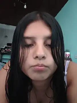 Salome Vivas online show from May 19, 2026, 9:54 pm