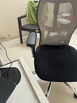 Rah0091 online show from February 9, 2026, 8:18 am