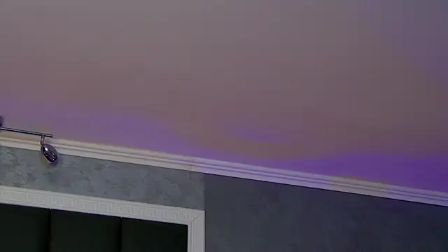 ValerieIce online show from April 23, 2026, 2:52 pm