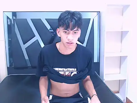 sebas twink7 online show from February 6, 2026, 4:06 am