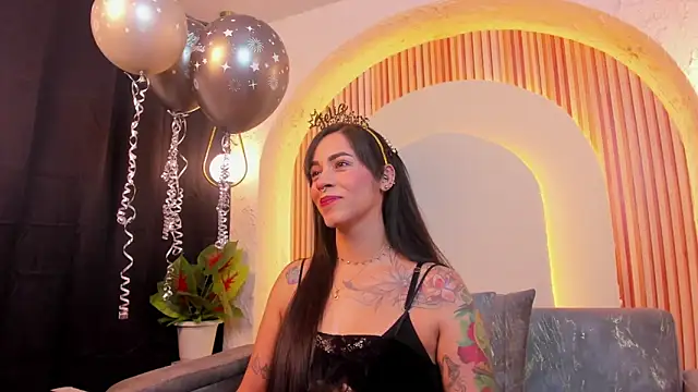 violet scott  online show from March 4, 2026, 10:21 am