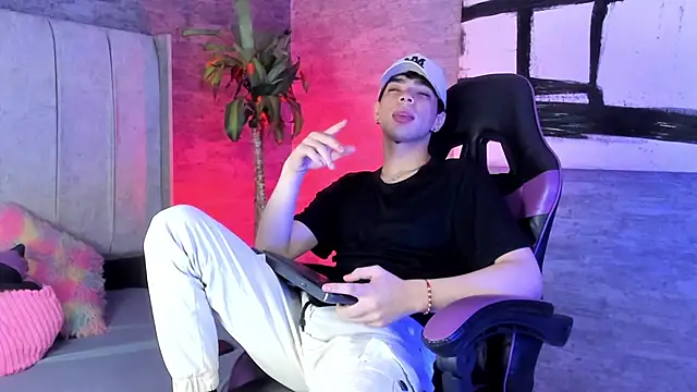 Elbombondelcircuit online show from February 24, 2026, 7:17 am