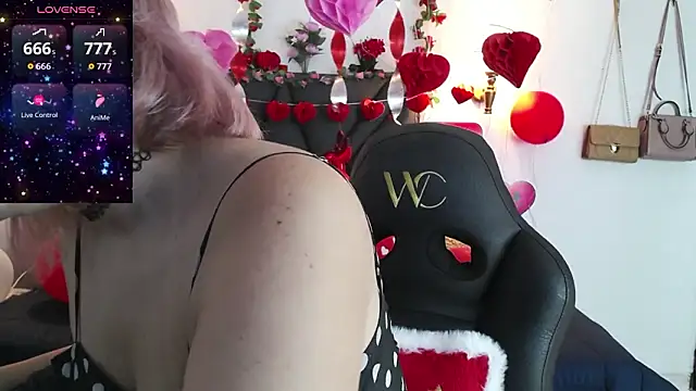 Sharma Amayra online show from February 13, 2026, 7:43 pm