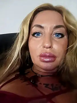 MiaMooly online show from September 20, 2025, 4:52 pm