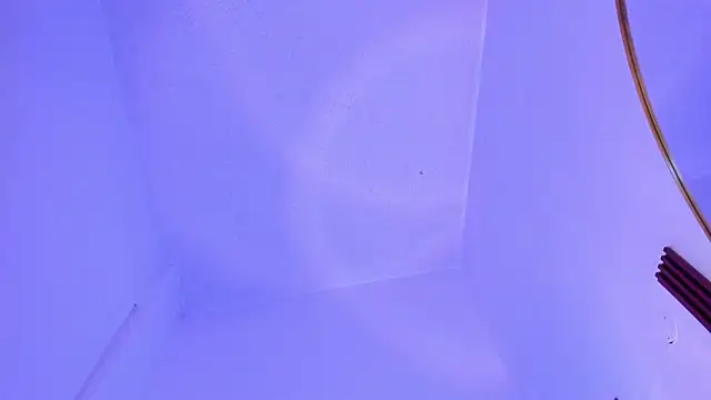 Snapshot of Issa-Lorens chatting on February 18, 2026, 1:51 pm Issa-Lorens online show from February 18, 2026, 1:51 pm