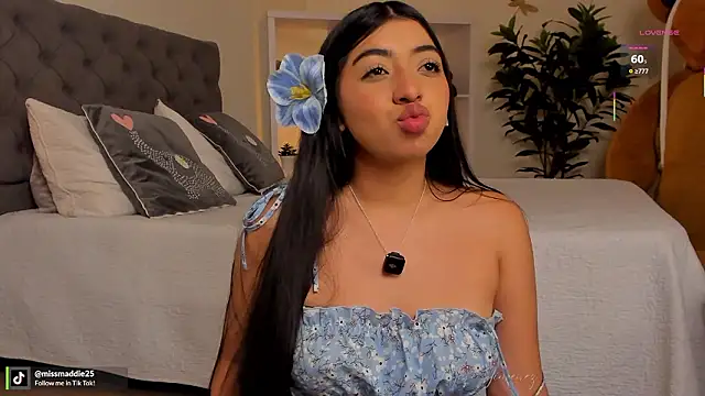 missvancouver online show from February 21, 2026, 1:17 am