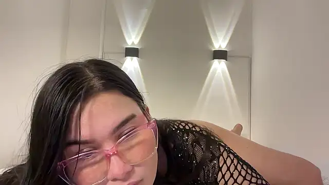 ImHannahWeaver online show from February 16, 2026, 4:58 pm