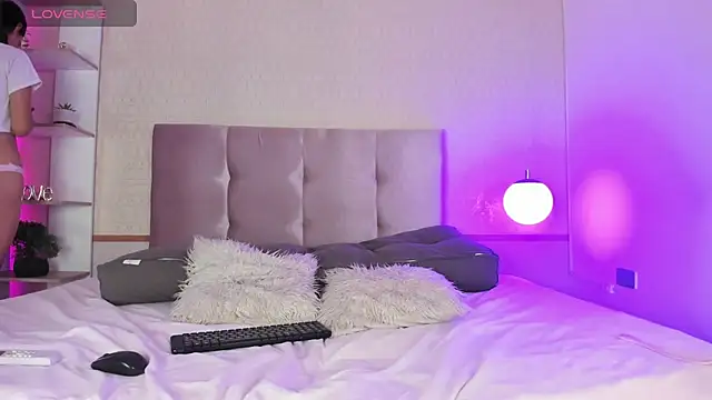 Sweet Angelinee online show from March 4, 2026, 3:23 am