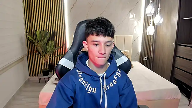 Patrick Howland  online show from February 9, 2026, 3:32 am