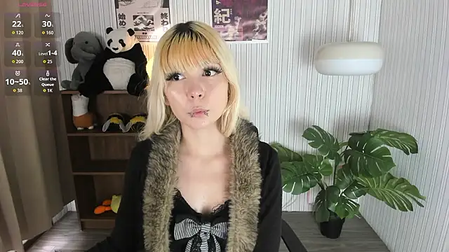 Snapshot of Laukyubey1 chatting on February 17, 2026, 8:26 pm Laukyubey1 online show from February 17, 2026, 8:26 pm