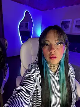 Annie Alicee online show from April 4, 2026, 2:58 pm