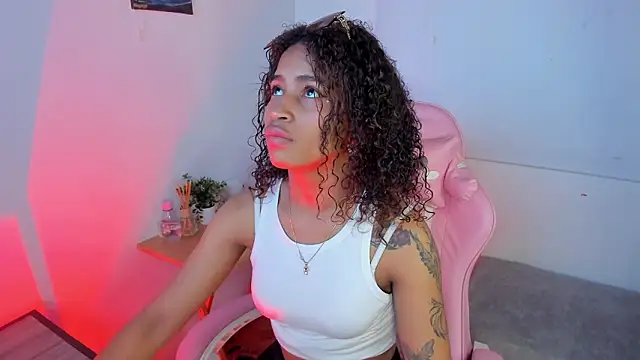 MoonRose   online show from March 2, 2026, 8:26 pm