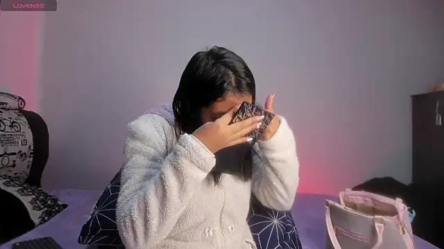 Sharlottee   online show from February 22, 2026, 8:57 am