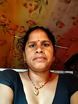 Hot kiran4 online show from April 5, 2026, 1:36 am